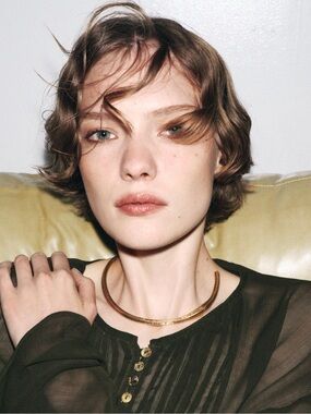 Zara Textured Open Choker Necklace in Gold Tone